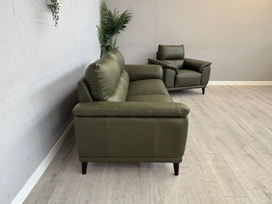Furniture Village - Morgan 3 Seater + Armchair Leather Sofa Set RRP £2790