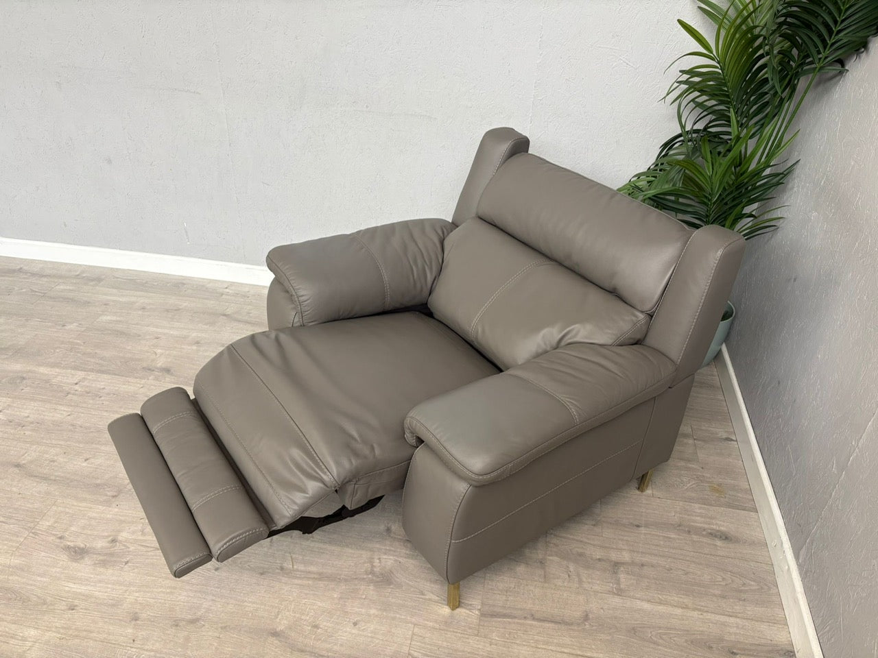 Furniture Village - Missouri Leather Power Recliner Armchair - RRP £1495