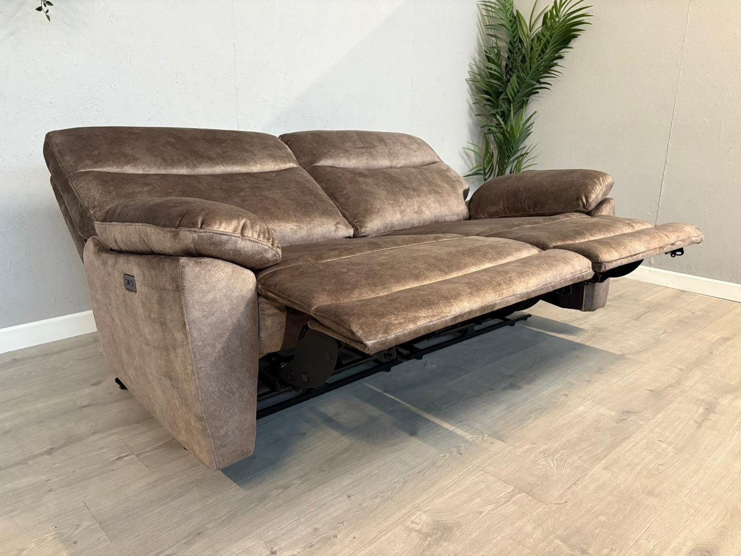 DFS Faxon Fabric 3 Seater Power Recliner Sofa - RRP £899