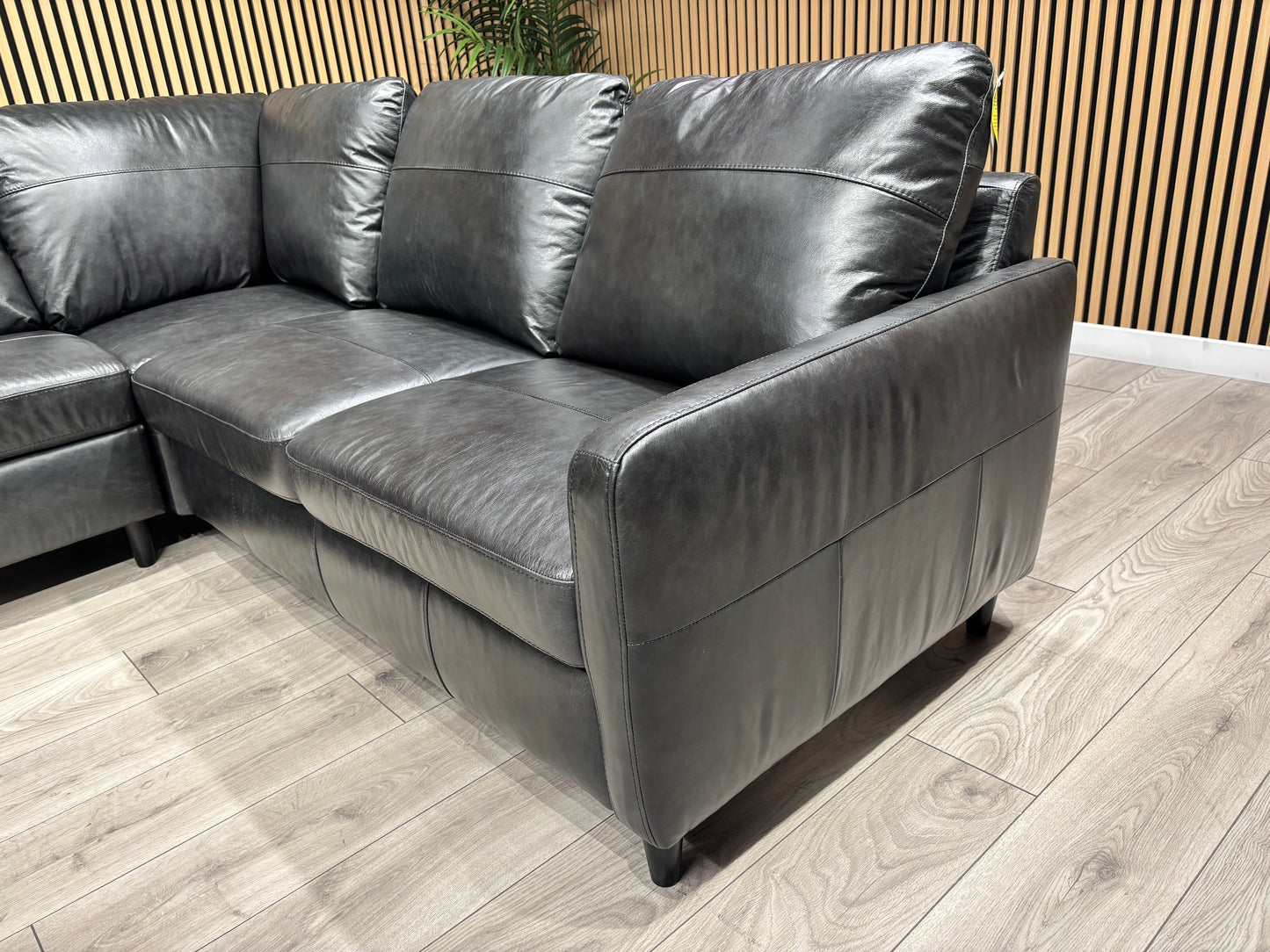 John Lewis BAILEY Style Leather 2 Corner 2 Sofa - RRP £3,679