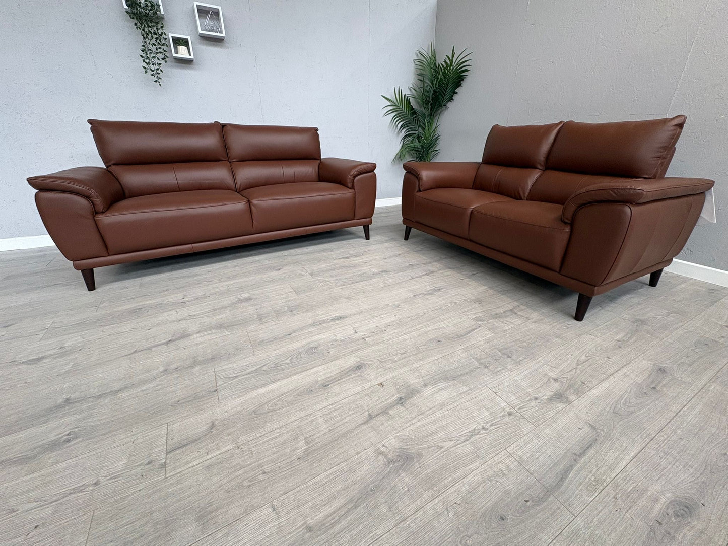 Furniture Village - Morgan 3 Seater + 2 Seater Leather Sofa Set RRP £2890
