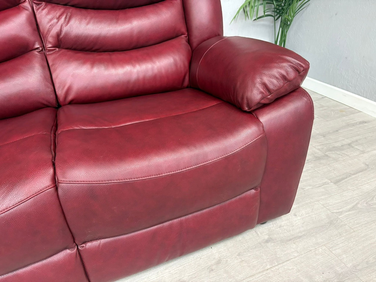 OakFurnitureLand Static Leather 2 Seater Sofa - RRP £1299