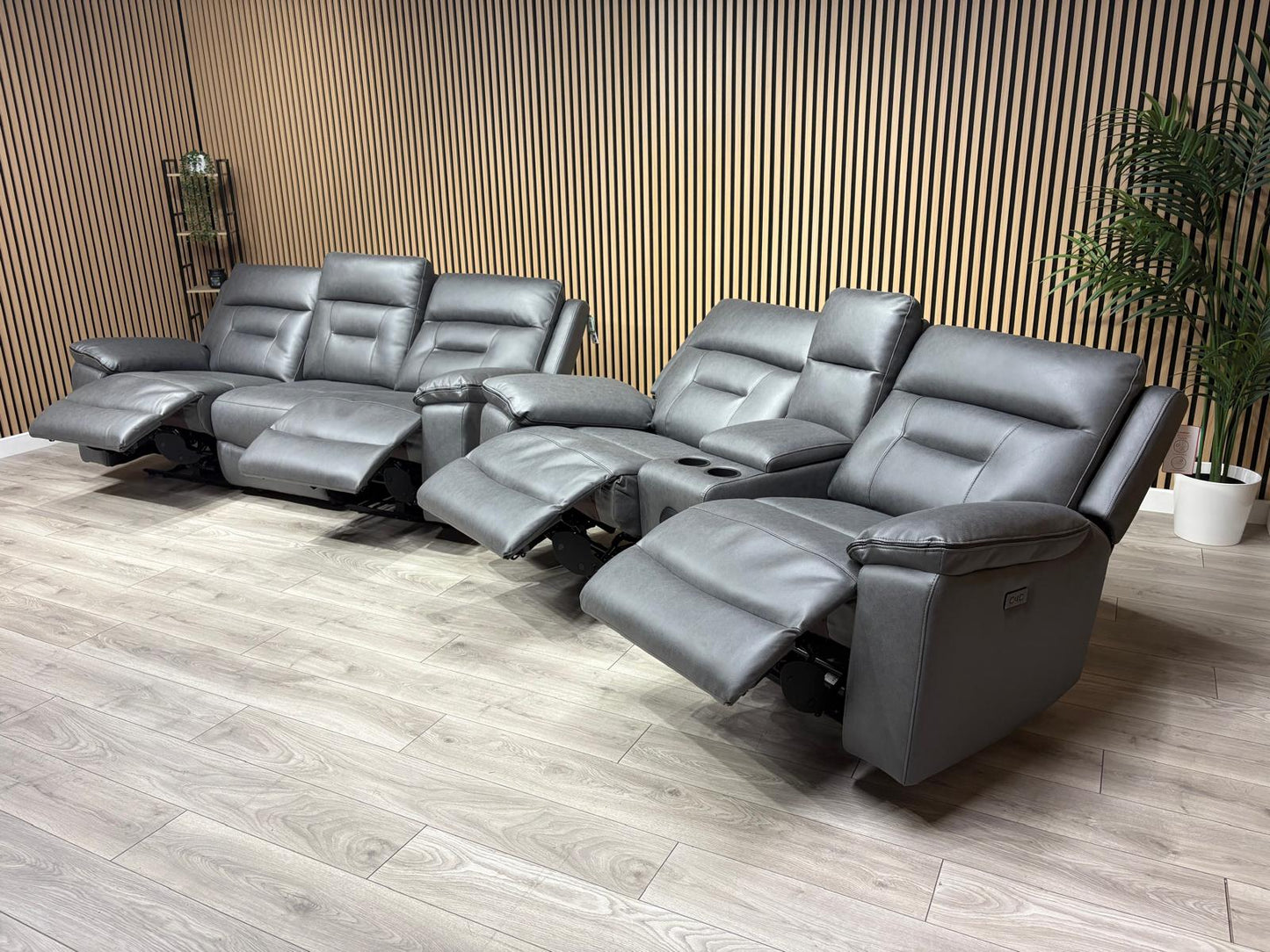 DFS Braylan 3+2 Seater Power Recliner Sofa Set with Console RRP £2498