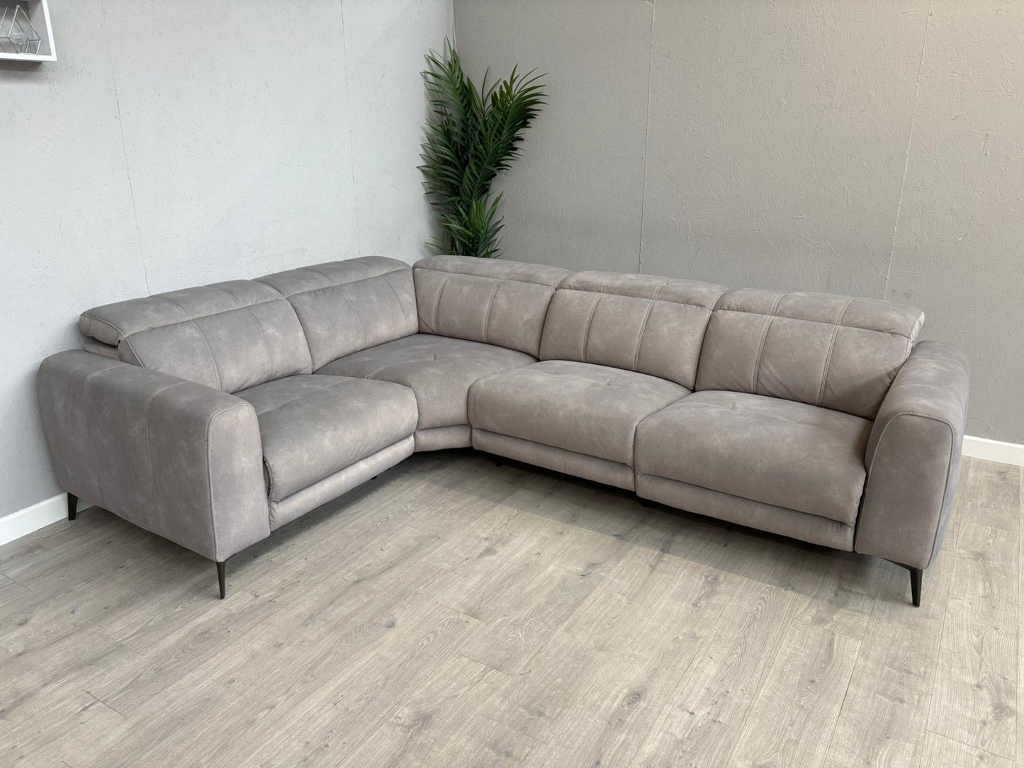 Furniture Village EZRA Fabric LHF Corner Sofa Power Recliners - RRP £3295