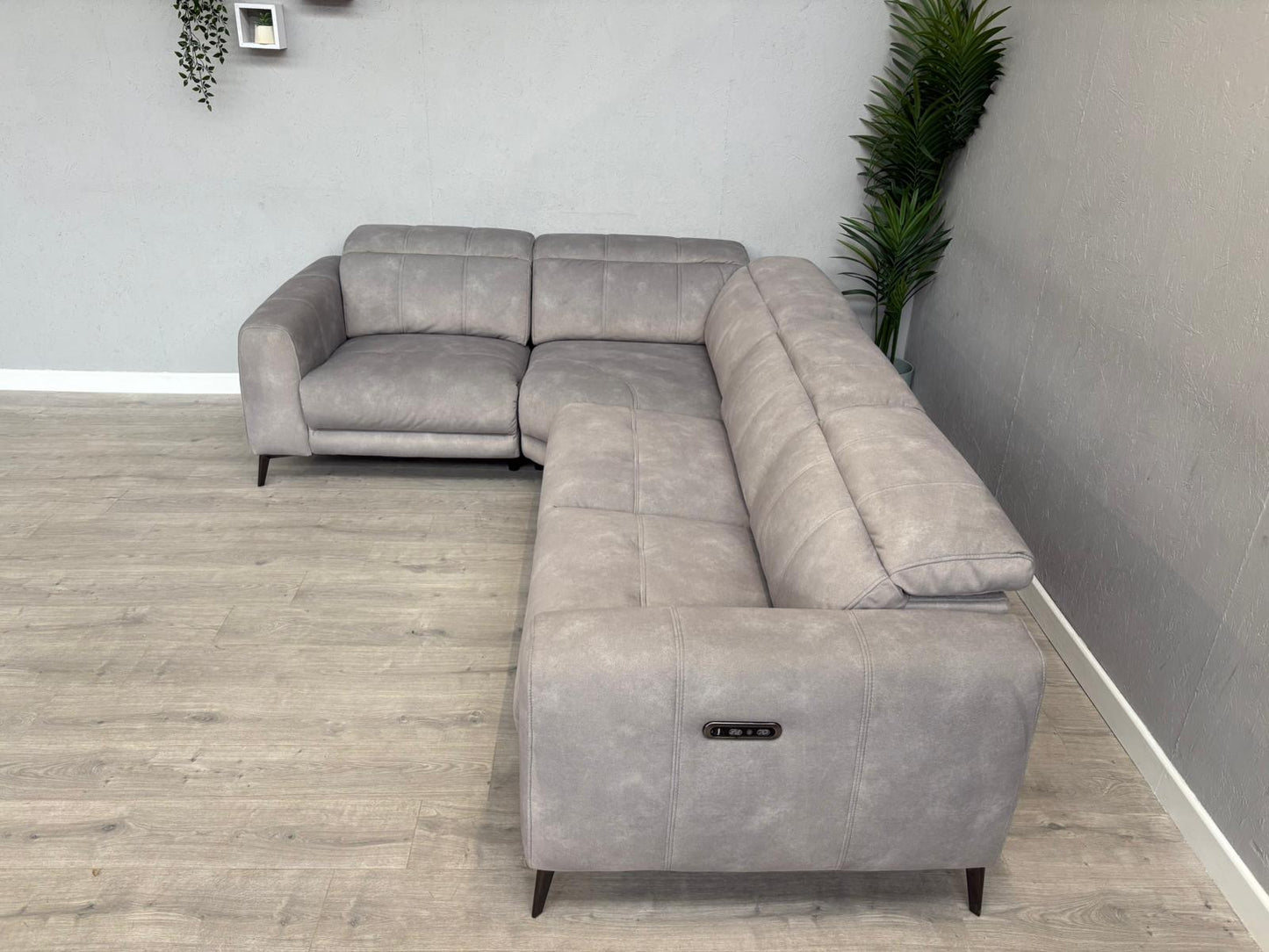 Furniture Village EZRA Fabric LHF Corner Sofa Power Recliners - RRP £3295