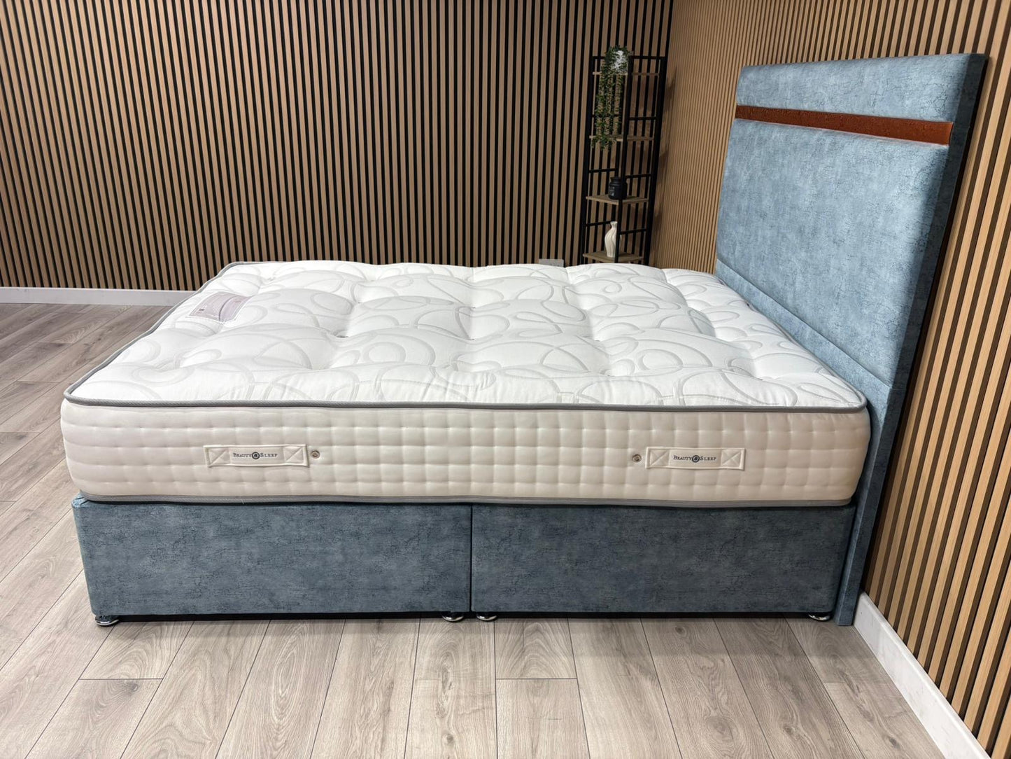 Elegant 3000 Pocket Divan Bed Set + Headboard. Available in all sizes