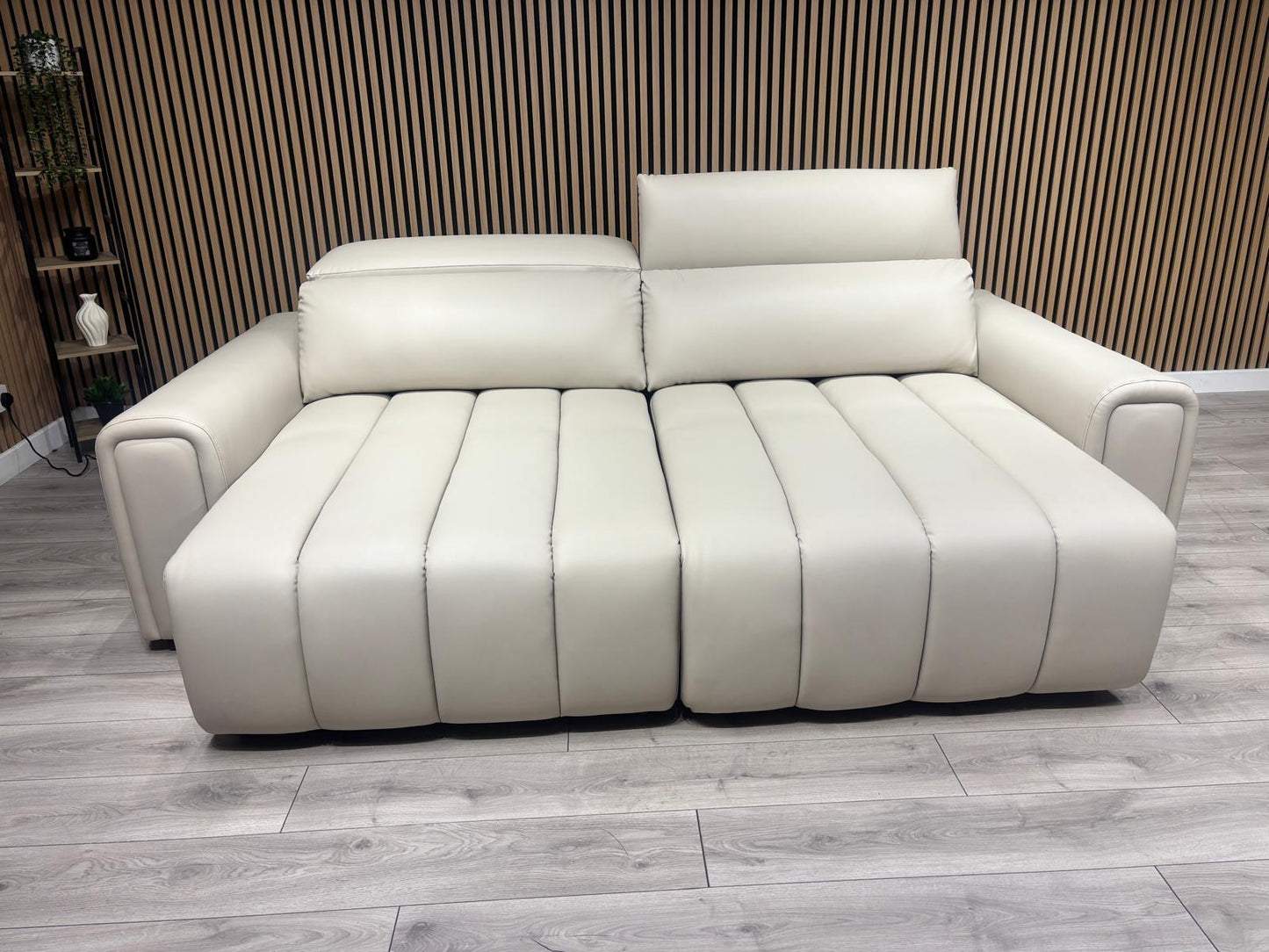 Michigan Leather 3 Seater Electric Double Chaise Cinema Sofa, RRP: £2495