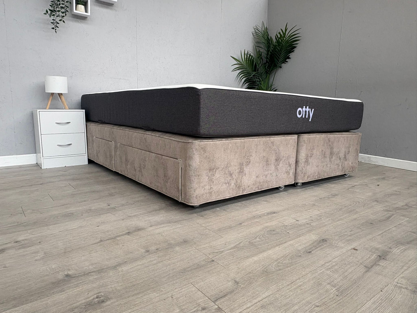 OTTY Original Hybrid 2000 Pocket Sprung 6ft Superking Mattress - RRP £899