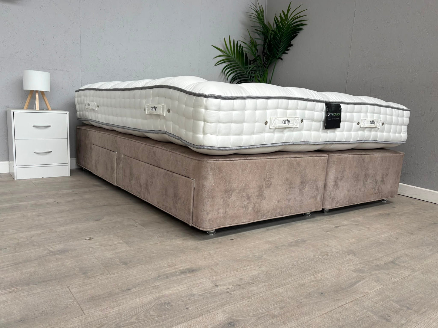 OTTY Natural Deluxe 4500 Pocket Sprung 6ft Superking Mattress - RRP £1299