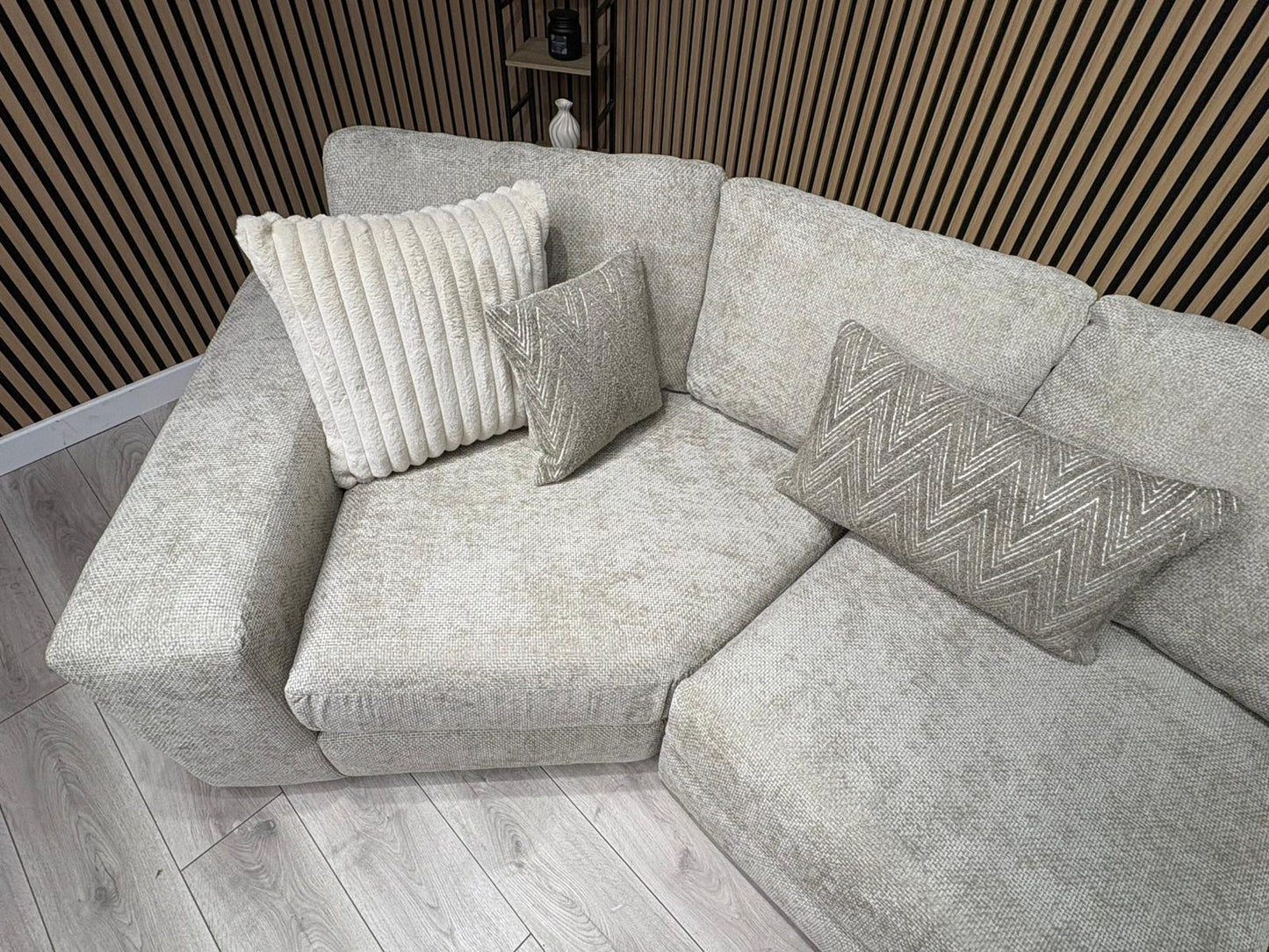 DFS Sample - Pandora RHF large Chaise Corner Sofa - RRP: £3495
