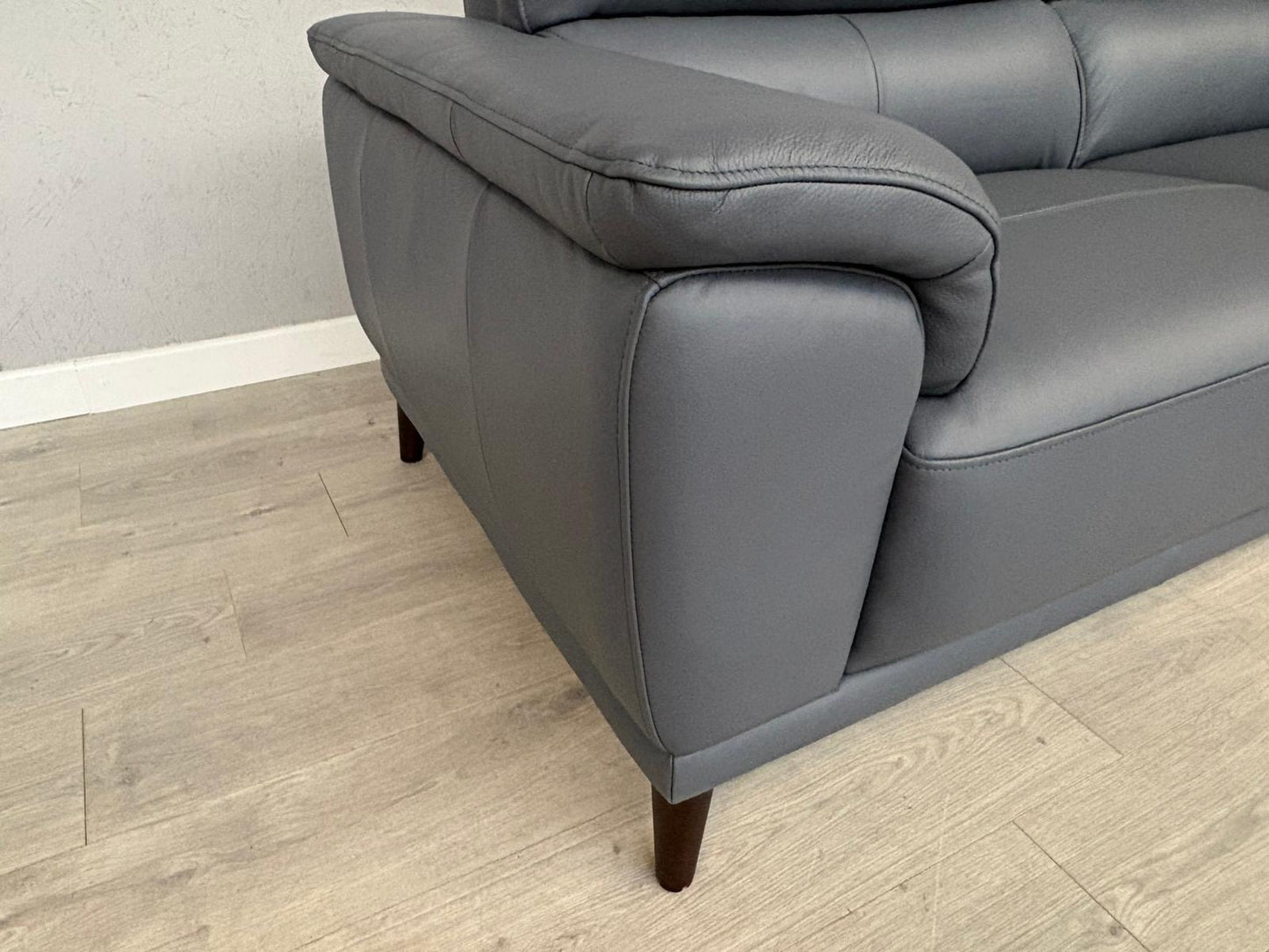 Furniture Village - Morgan 3 Seater + 2 Seater Leather Sofa Set RRP £2890