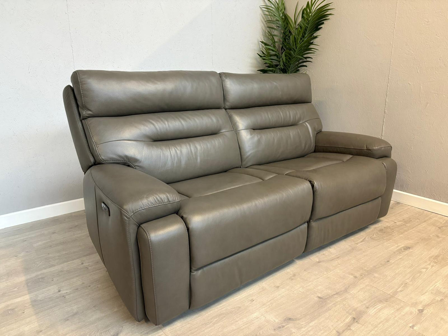 Furniture Village CINEMAX Leather 3 Seater Power Reclining Sofa - RRP £2,395