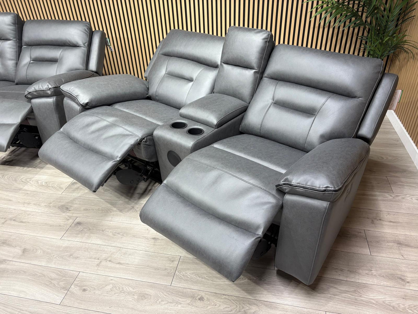 DFS Braylan 3+2 Seater Power Recliner Sofa Set with Console RRP £2498
