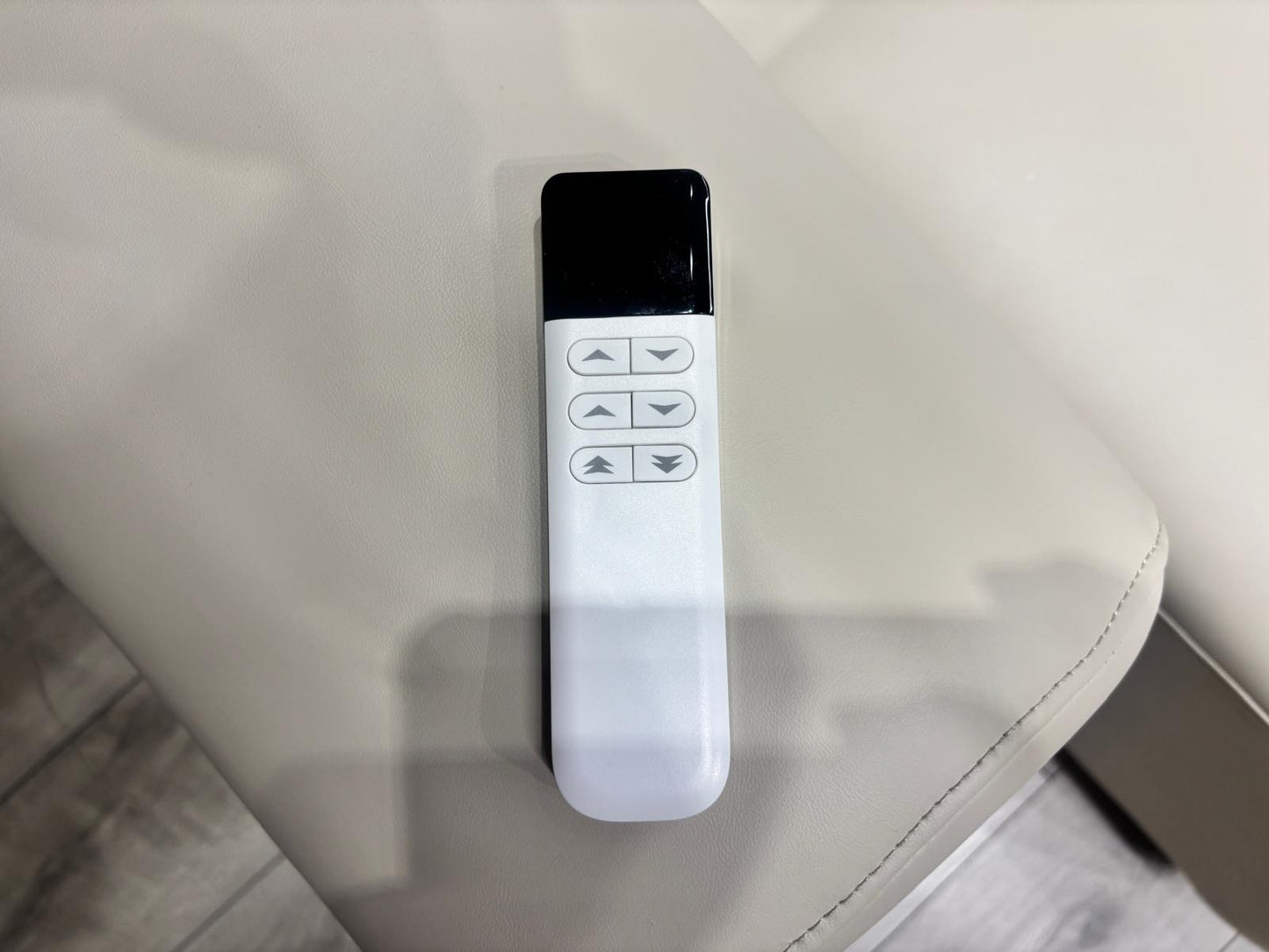 Michigan Leather 3 Seater Electric Double Chaise Cinema Sofa, RRP: £2495