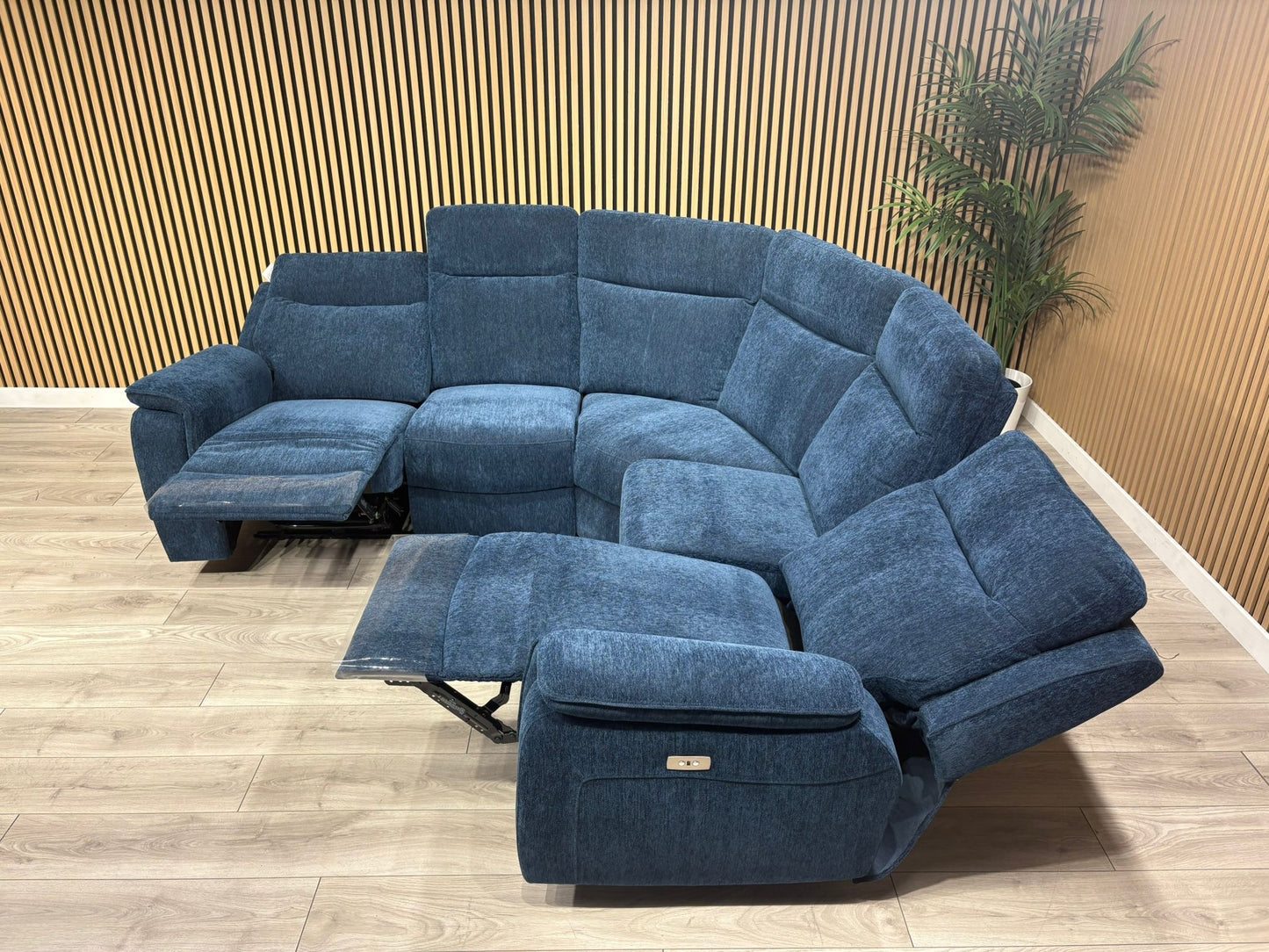 HAVANA Fabric Power Reclining Modular Corner Sofa, RRP £3499