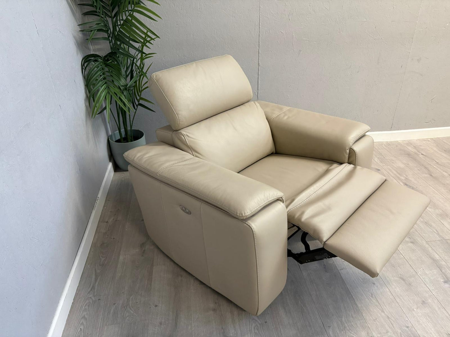 Furniture Village - Nicoletti Davide Leather Power Recliner Chair - RRP £1995