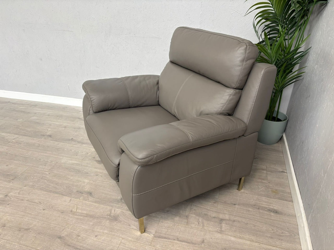 Furniture Village - Missouri Leather Power Recliner Armchair - RRP £1495