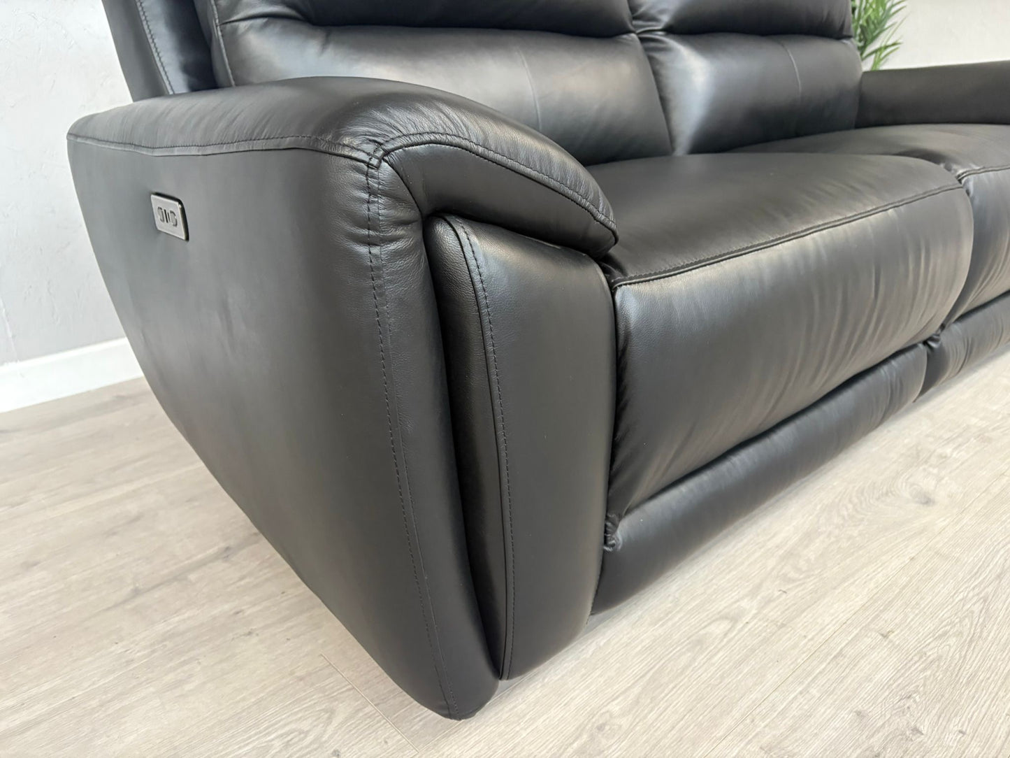 DFS Kaden Leather 3 Seater Power Recliner Sofa - RRP £1099