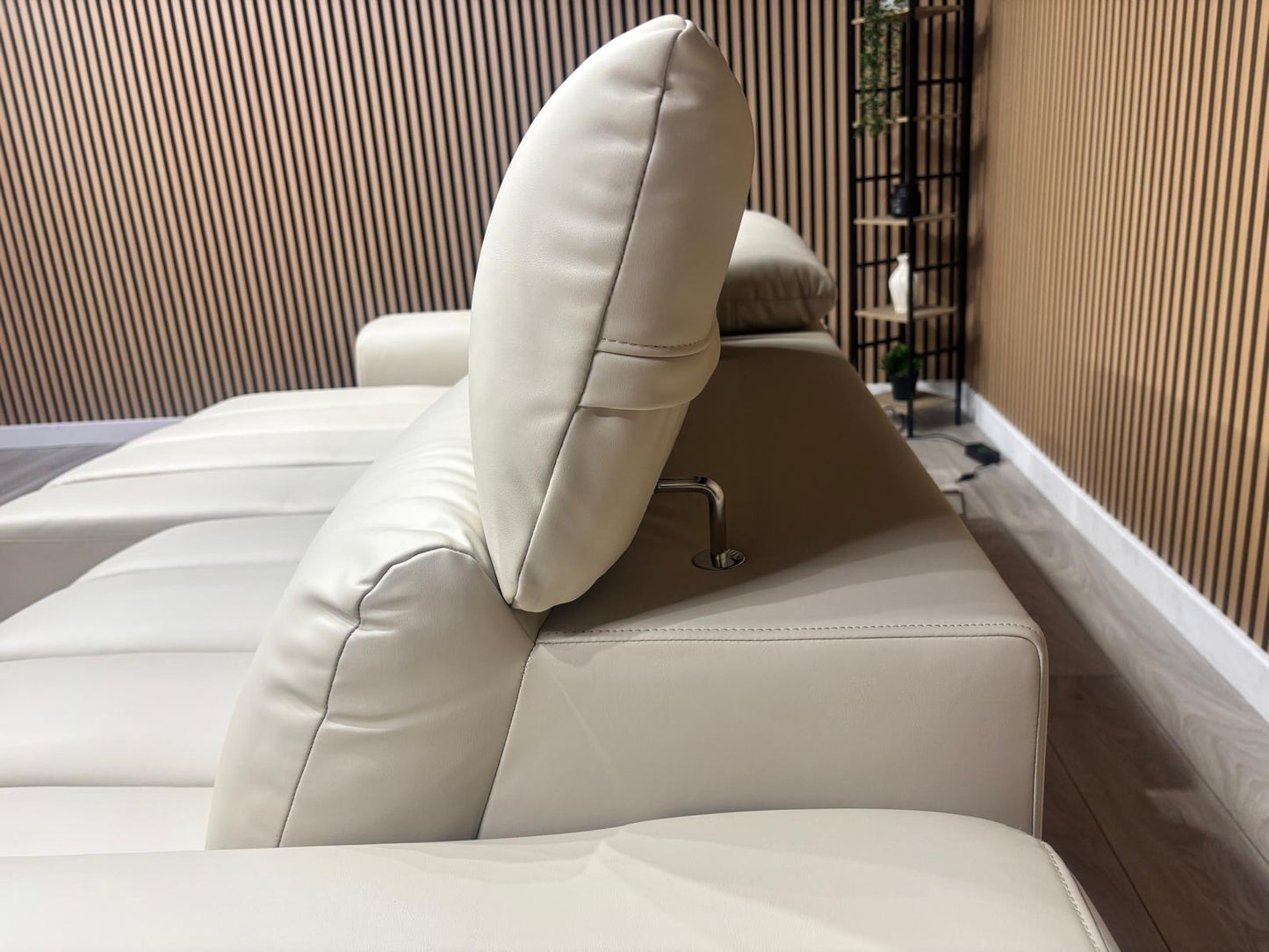 Michigan Leather 3 Seater Electric Double Chaise Cinema Sofa, RRP: £2495