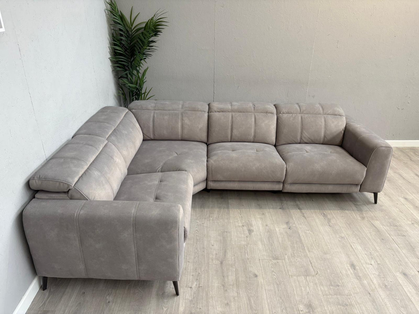 Furniture Village EZRA Fabric LHF Corner Sofa Power Recliners - RRP £3295