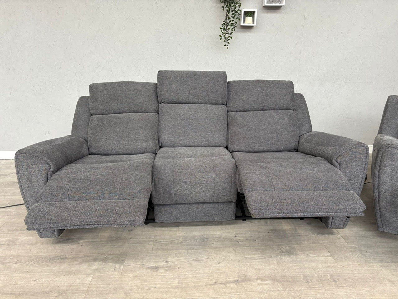 DFS Gilford 3 Seater + 2 Seater Power Recliner Sofa Set - RRP £1978