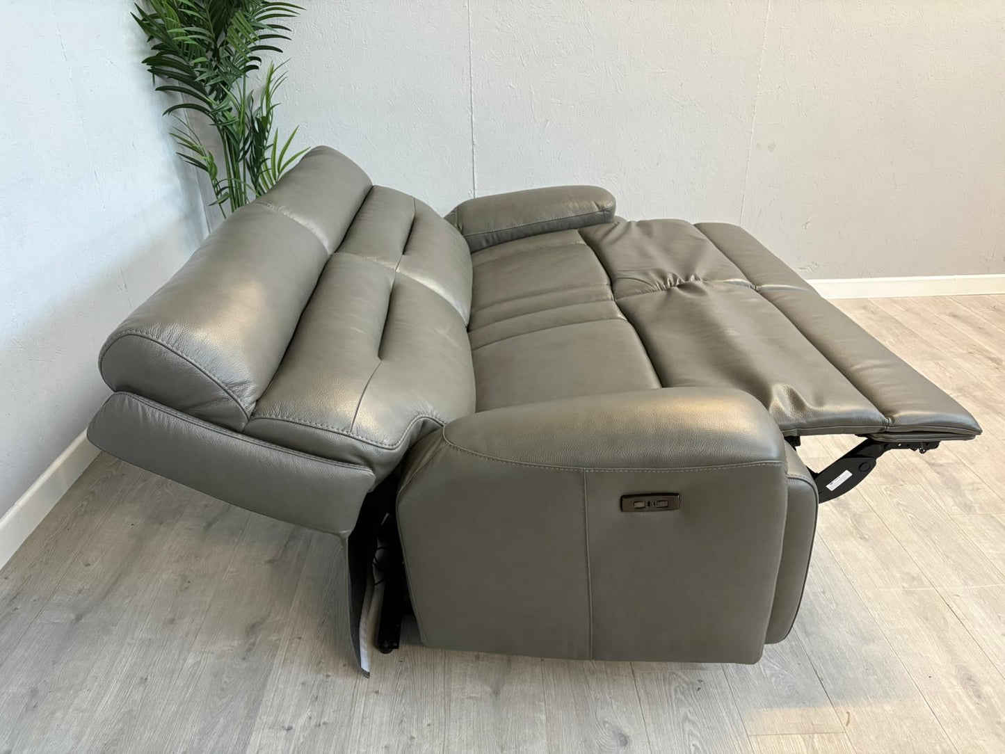 Furniture Village CINEMAX Leather 3 Seater Power Reclining Sofa - RRP £2,395