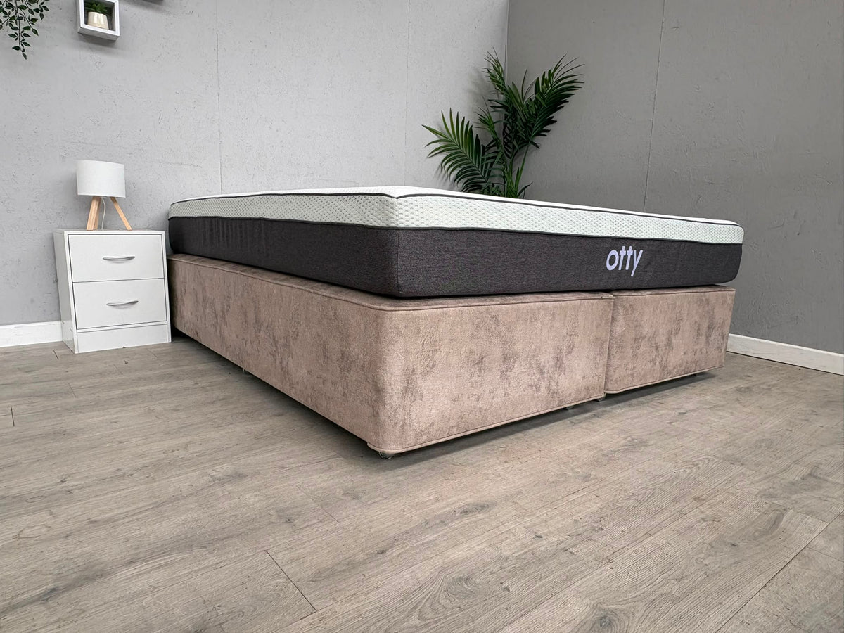OTTY Pure Hybrid Bamboo 2000 Pocket Sprung 6ft Superking Mattress - RRP £849