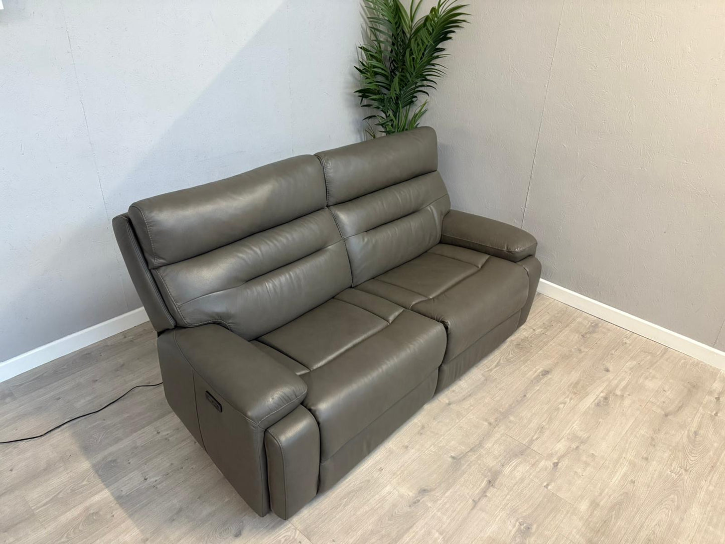 Furniture Village CINEMAX Leather 3 Seater Power Reclining Sofa - RRP £2,395