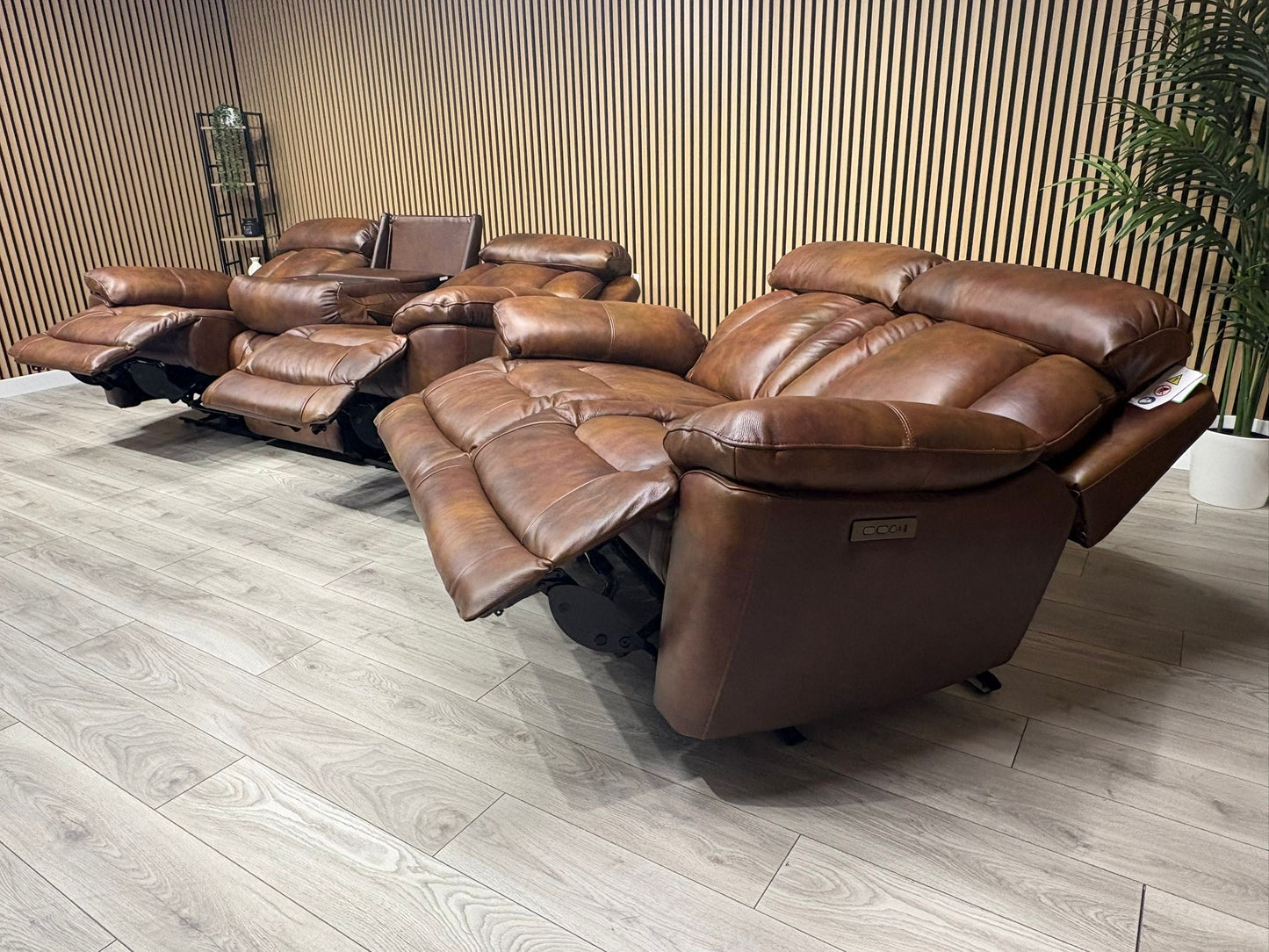 DFS Bravado Leather 3 Seater + 2 Seater Sofa Set, Power Recliners RRP: £3898