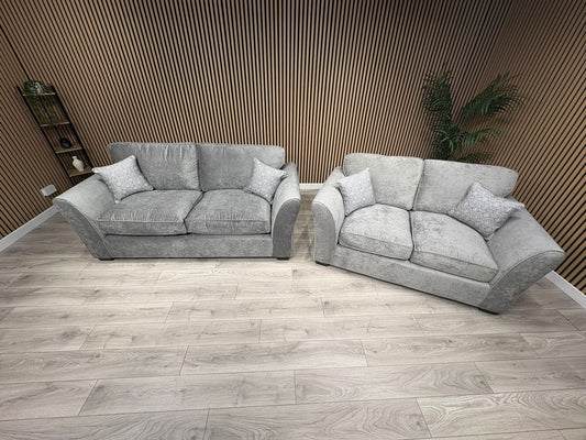 Furniture Village NEW LEGEND 3 Seater + 2 Seater Sofa Set - RRP £2290