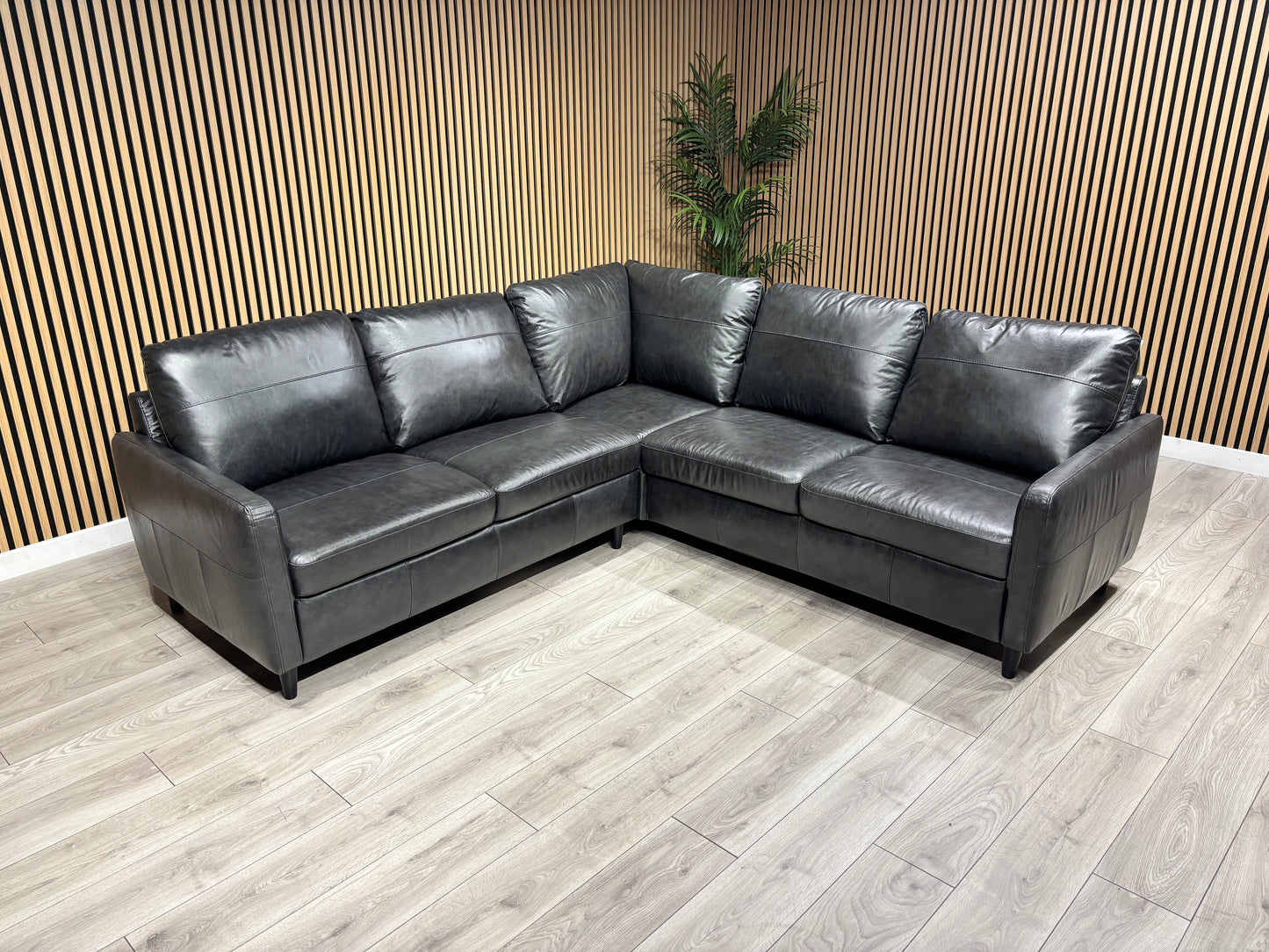 John Lewis BAILEY Style Leather 2 Corner 2 Sofa - RRP £3,679