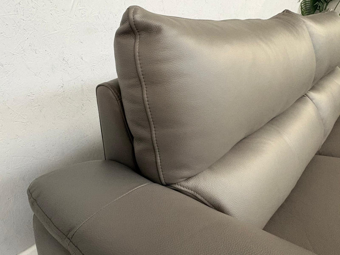 Furniture Village - Morgan 3 Seater + 2 Seater Leather Sofa Set RRP £2890