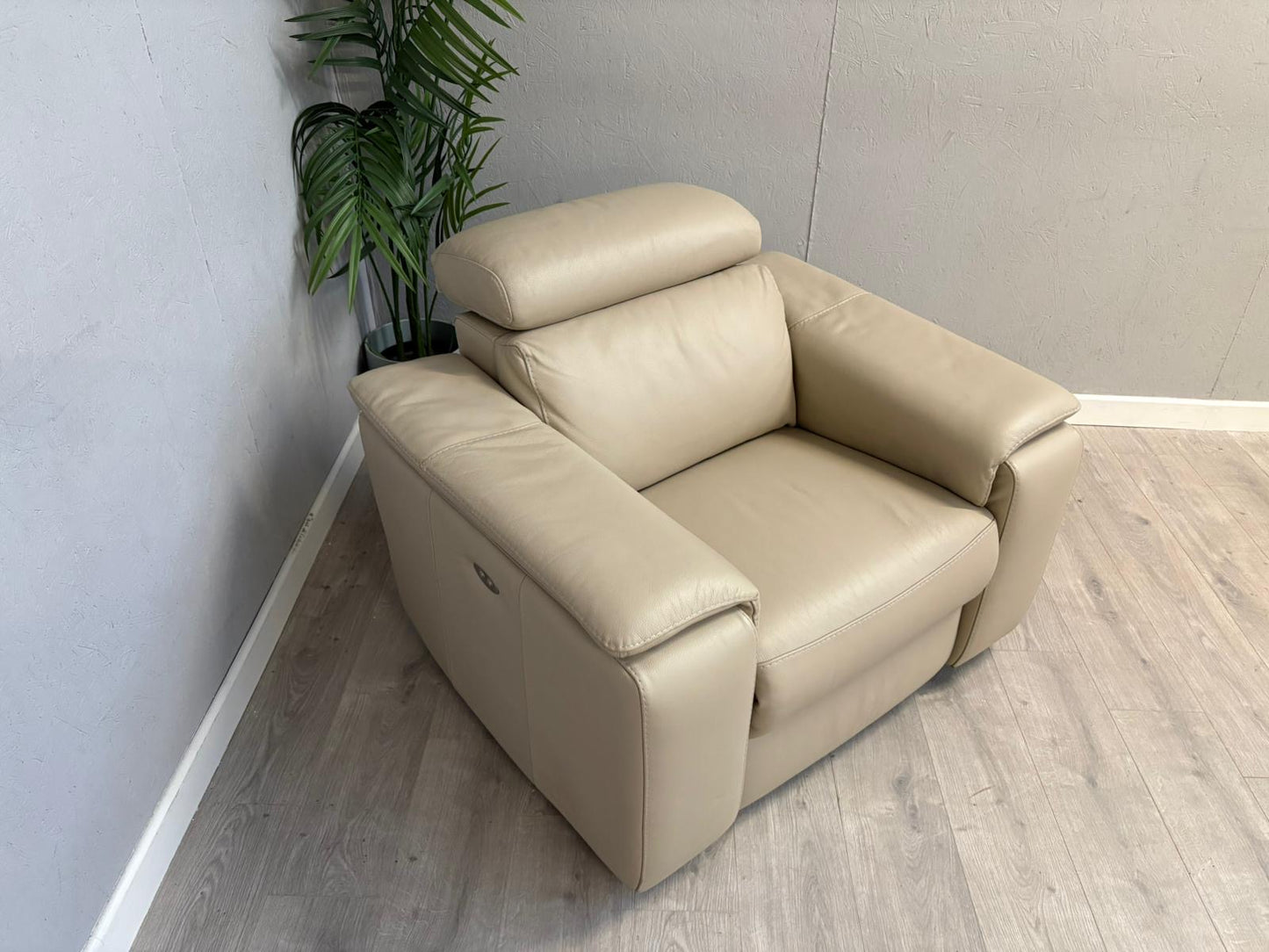 Furniture Village - Nicoletti Davide Leather Power Recliner Chair - RRP £1995
