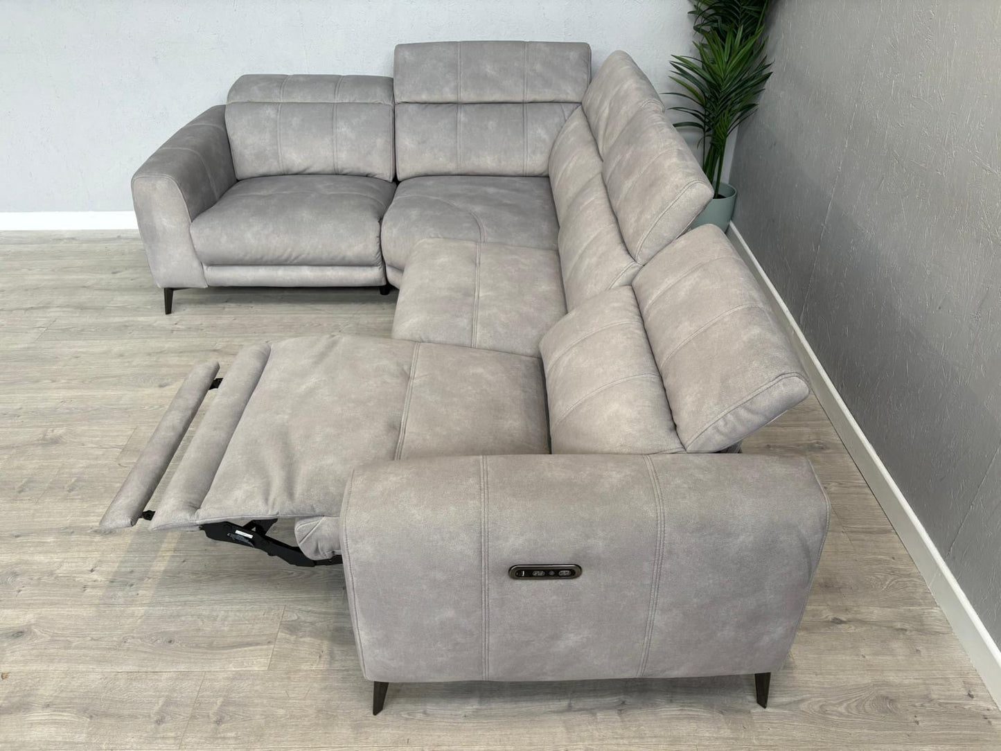 Furniture Village EZRA Fabric LHF Corner Sofa Power Recliners - RRP £3295