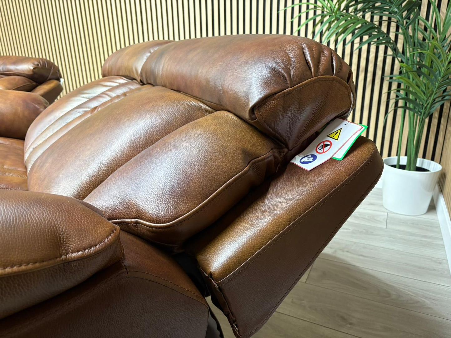 DFS Bravado Leather 3 Seater + 2 Seater Sofa Set, Power Recliners RRP: £3898