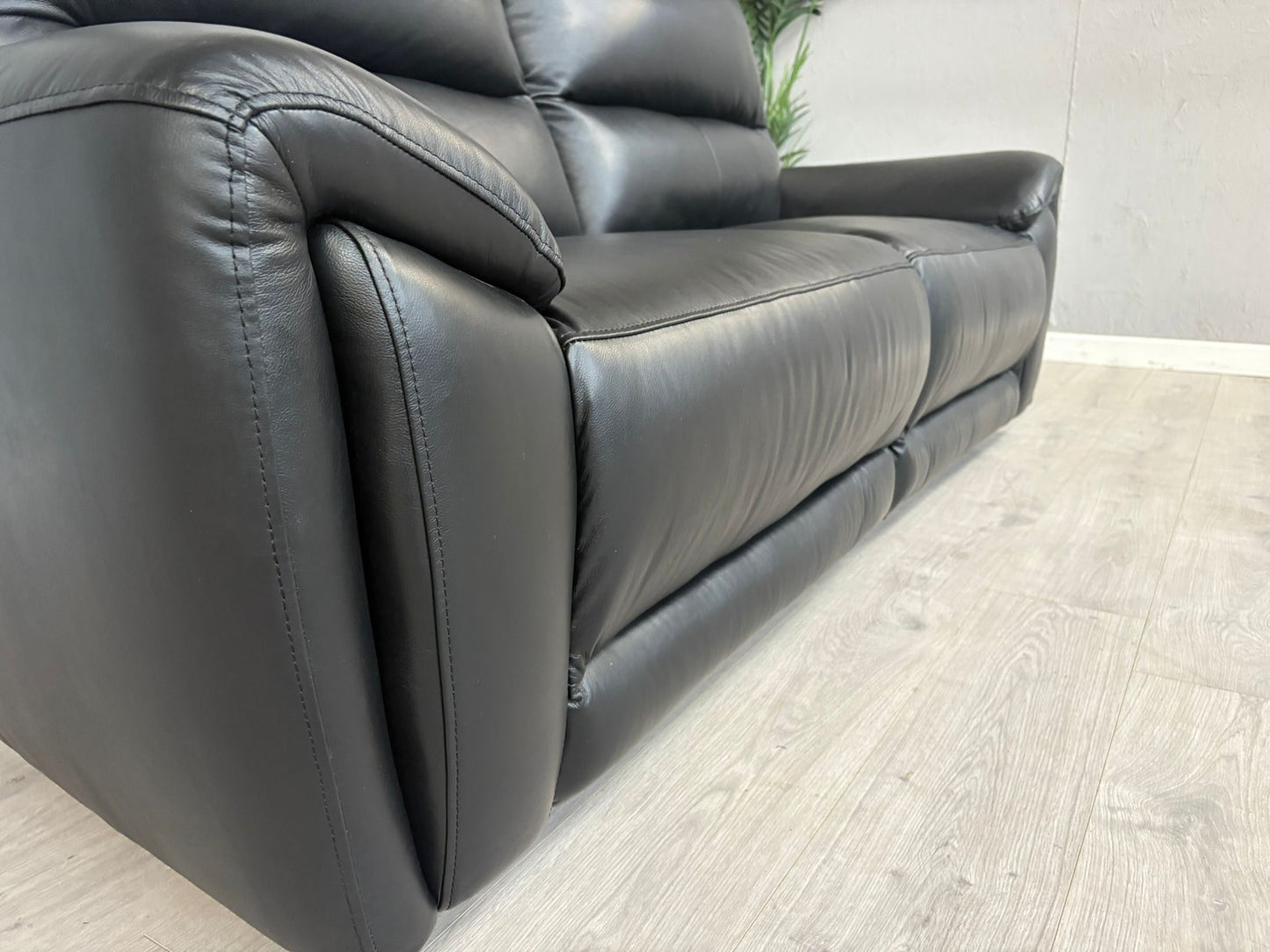 DFS Kaden Leather 3 Seater Power Recliner Sofa - RRP £1099