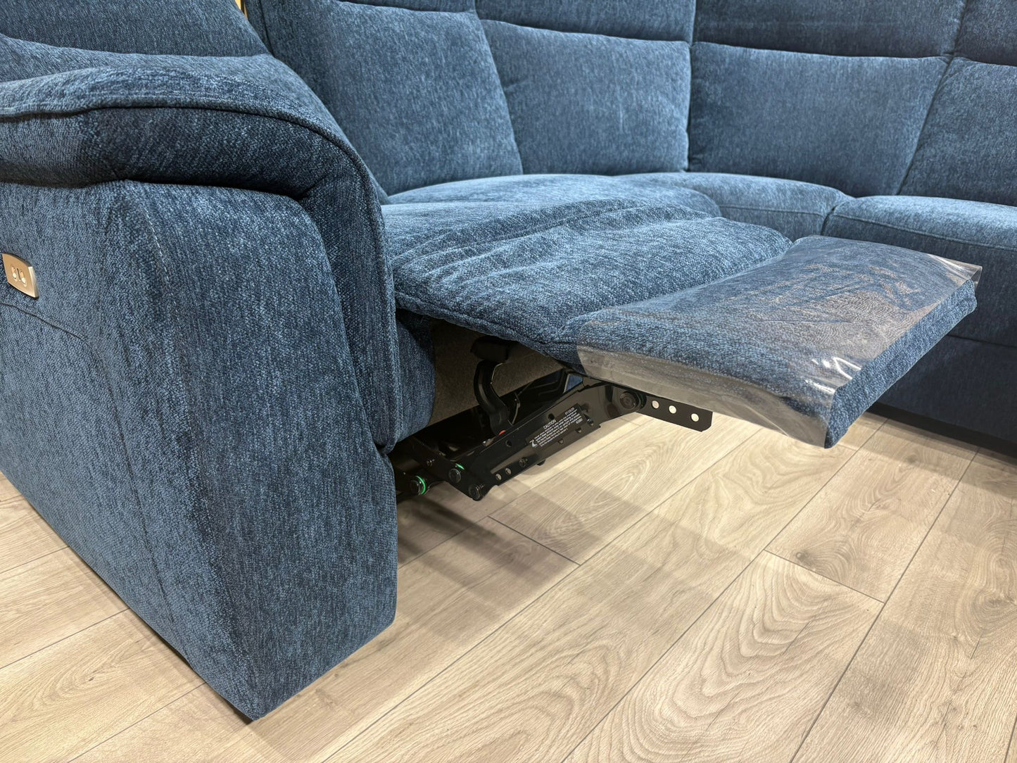 HAVANA Fabric Power Reclining Modular Corner Sofa, RRP £3499