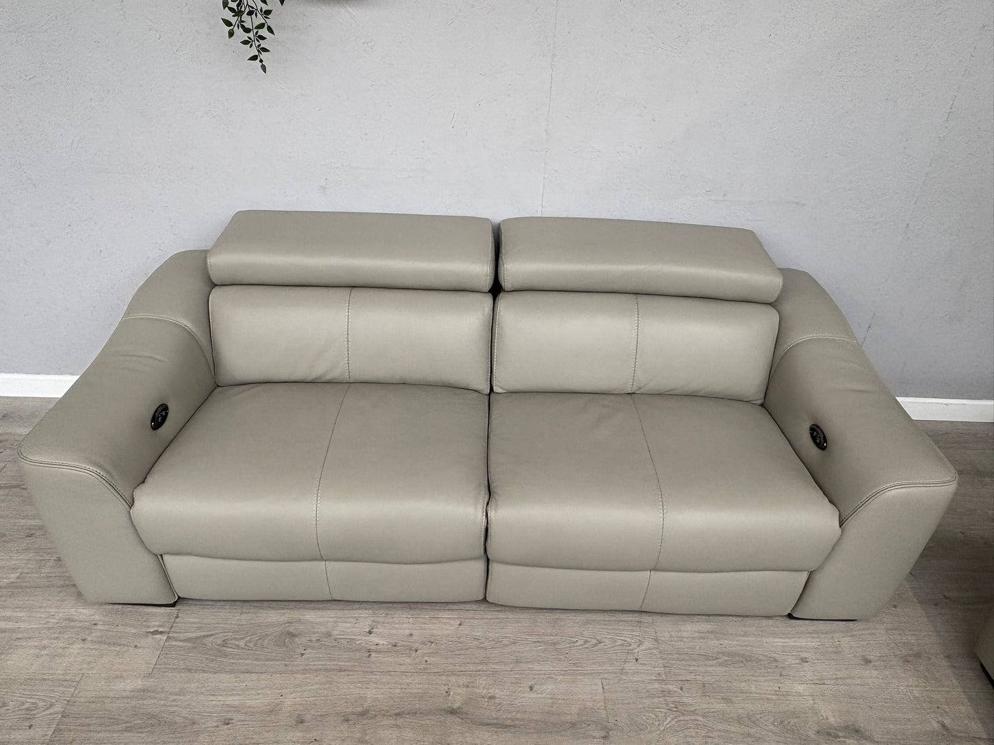 Furniture Village Elixir 3 Seater + 2 Armchairs Leather Power Recliner Sofa Set RRP £4785
