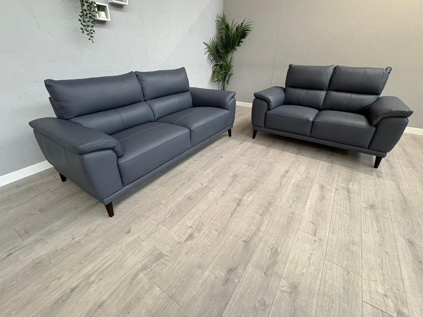 Furniture Village - Morgan 3 Seater + 2 Seater Leather Sofa Set RRP £2890