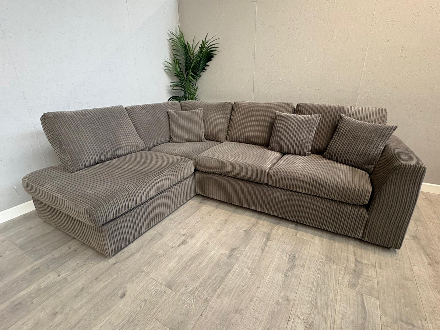 DFS - Heydon Right Hand Facing Arm Open End Corner Sofa - RRP £1099
