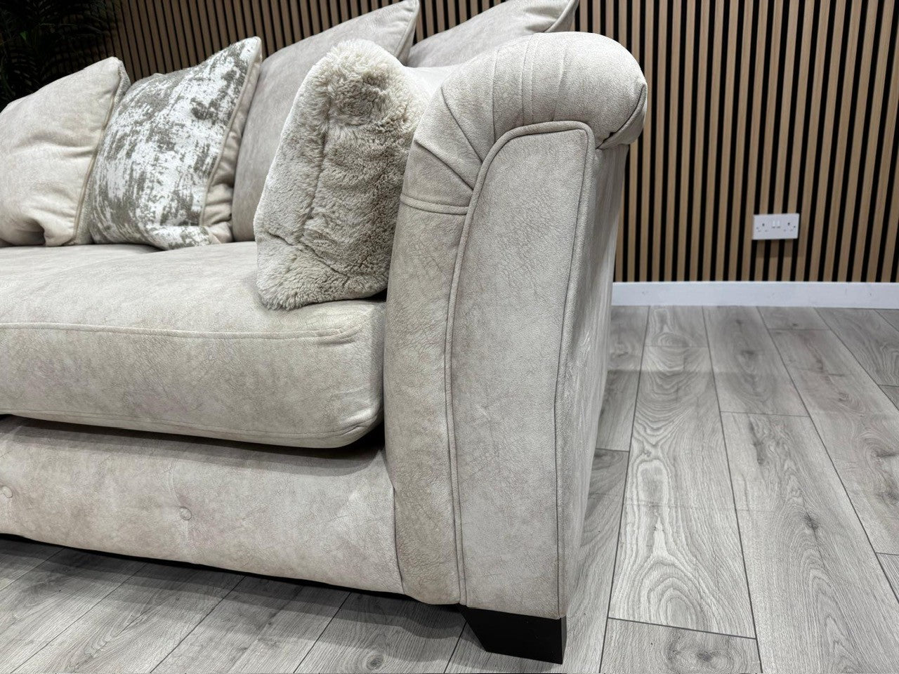 Furniture Village AURA Large Scatter Back Corner Sofa - RRP £3595