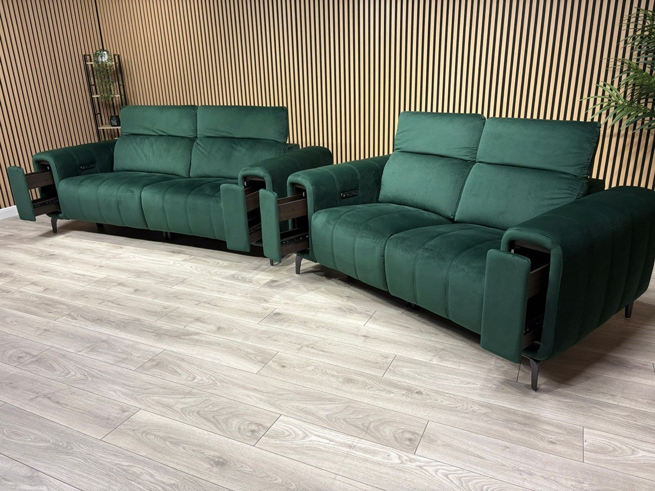 Furniture Village Elphaba Fabric 3+2 Seater Power Recliner Sofa Set with Storage Arms RRP £3240