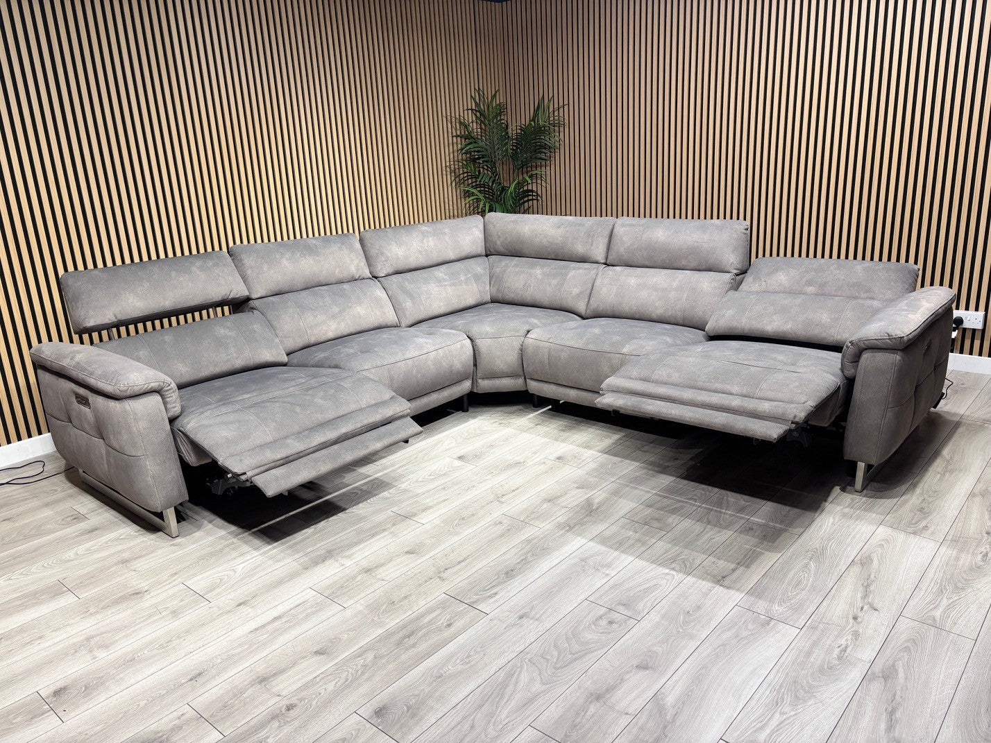 Furniture Village MOET Fabric 2 Corner 2 Sofa Power Recliners - RRP £3595