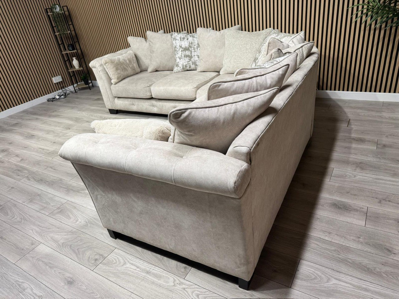 Furniture Village AURA Large Scatter Back Corner Sofa - RRP £3595