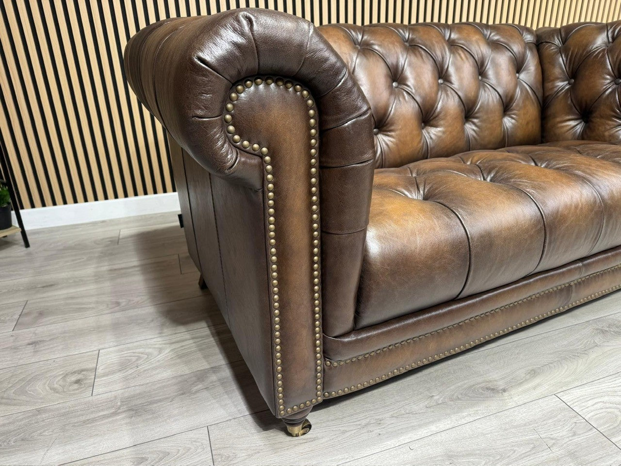 FV, At The Helm WALTER 3 Seater + 2 Seater Leather Chesterfield Sofa Set