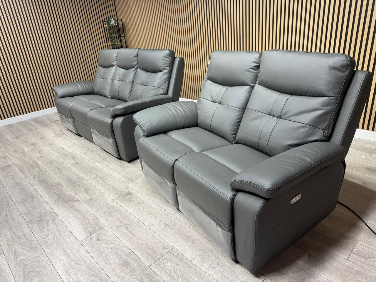 SOPHIA Leather 3+2 Seater Sofa Set Power Recliners RRP £3798