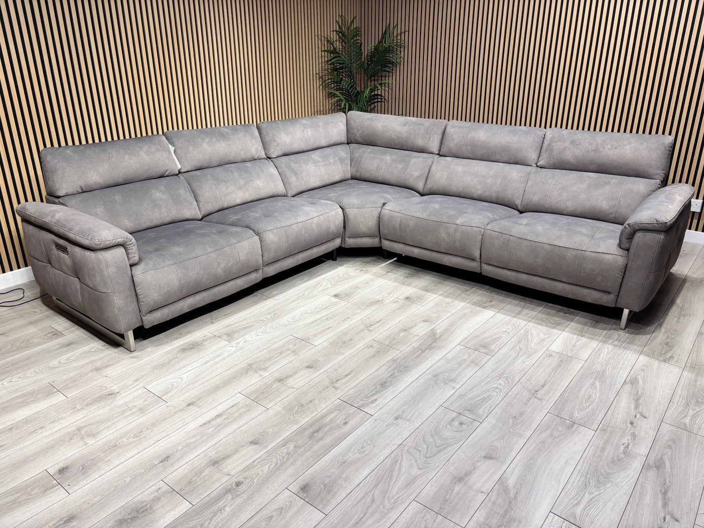 Furniture Village MOET Fabric 2 Corner 2 Sofa Power Recliners - RRP £3595