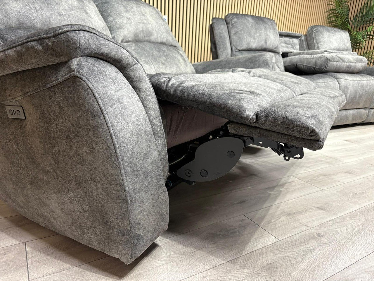 DFS Dylan Fabric 3 Seater + 2 Seater Sofa Set Power Recliners RRP £1878