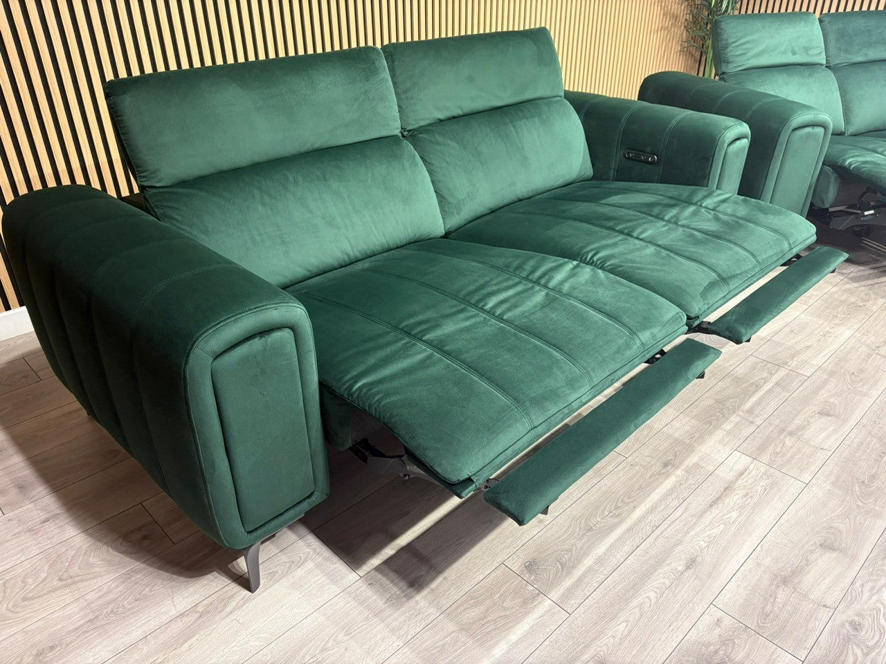 Furniture Village Elphaba Fabric 3+2 Seater Power Recliner Sofa Set with Storage Arms RRP £3240