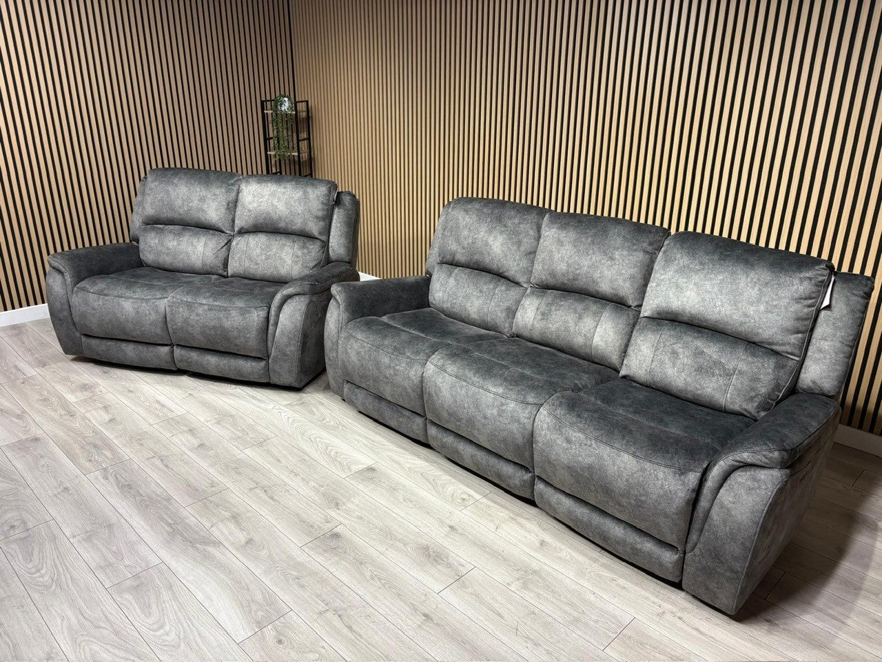 DFS Dylan Fabric 3 Seater + 2 Seater Sofa Set Power Recliners RRP £1878